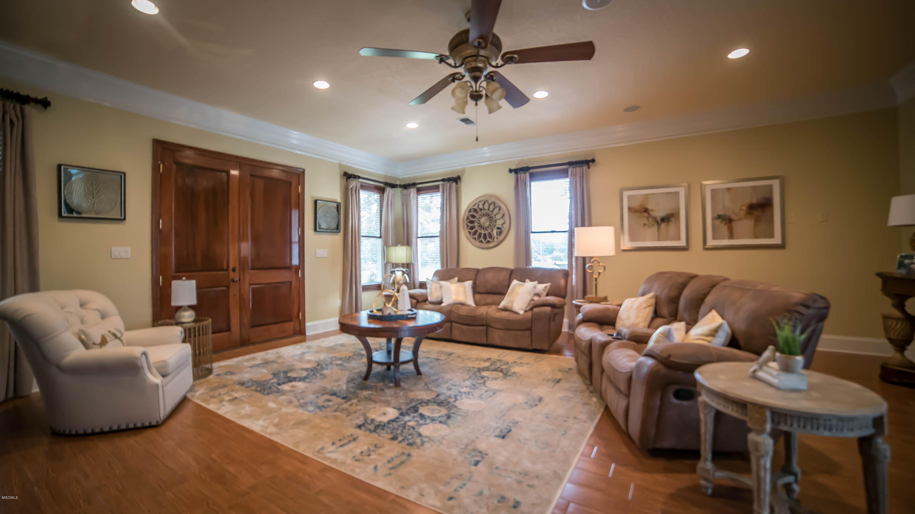 13912 John Clark Road Gulfport, MS 39503 - Photo 15 of 28 Living Room