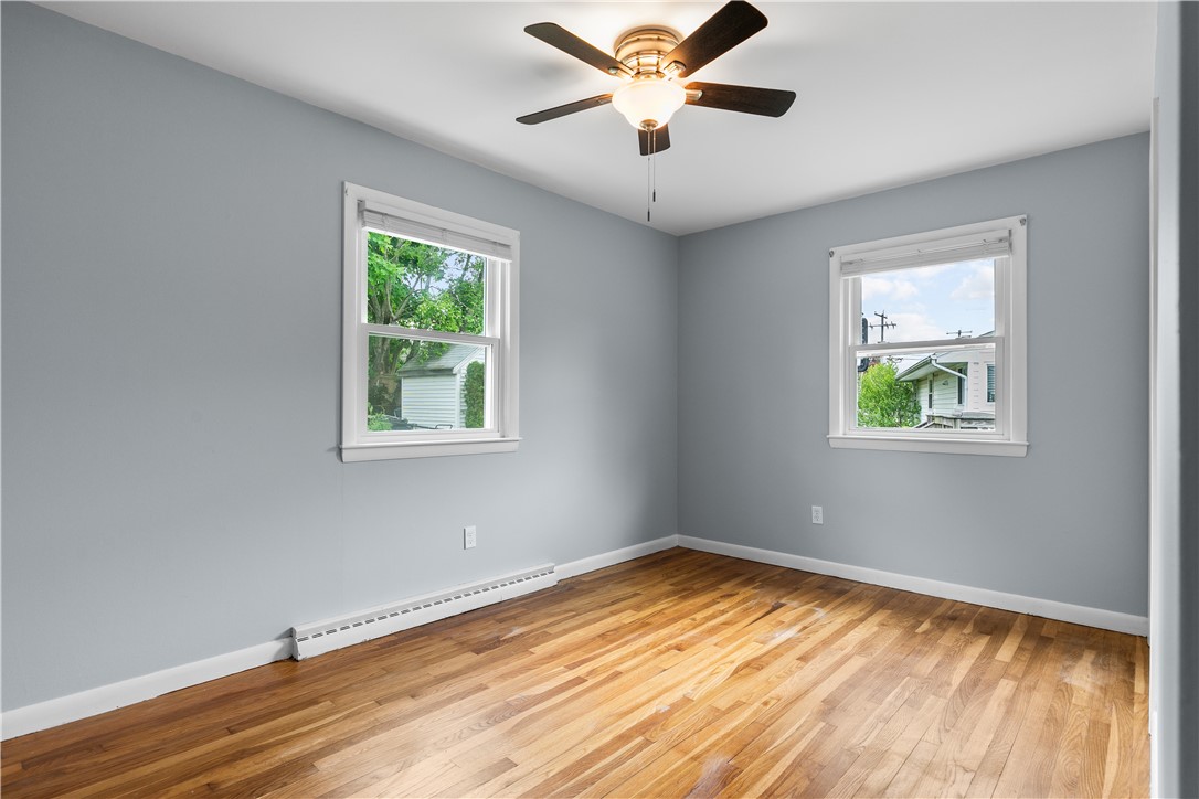 14 Wilson Road Middletown, RI 02842 - Photo 15 of 40