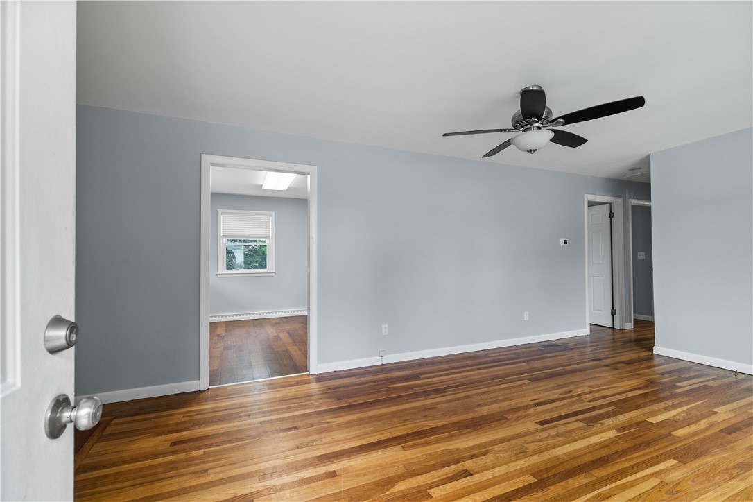 14 Wilson Road Middletown, RI 02842 - Photo 3 of 40