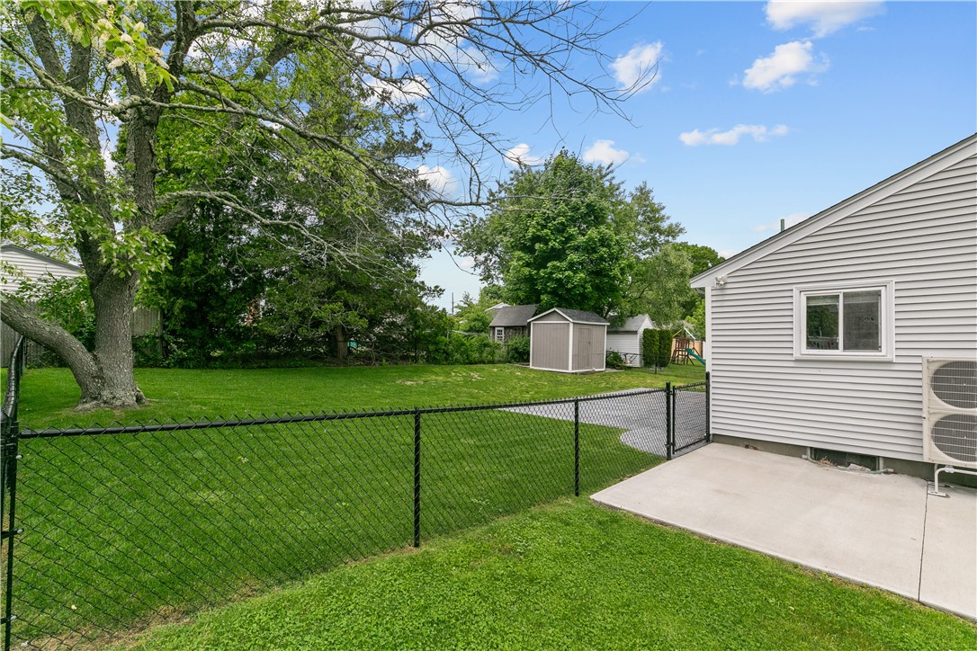 14 Wilson Road Middletown, RI 02842 - Photo 36 of 40