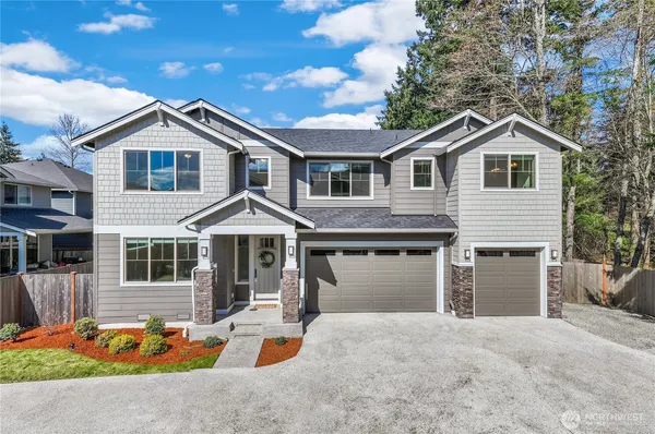 $699,950 | 16823 124th Ave Court East, Puyallup, WA 98374