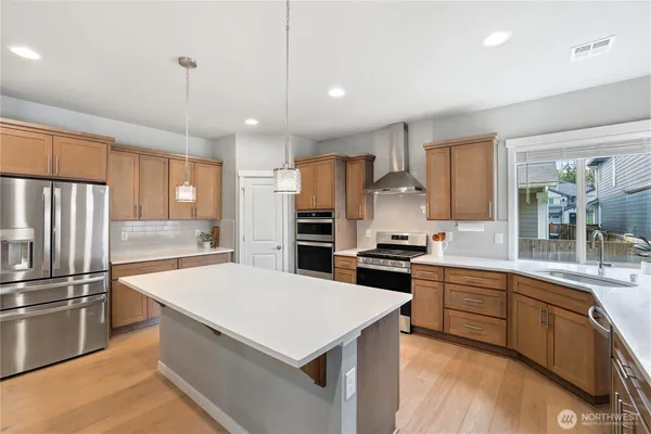 $699,950 | 16823 124th Ave Court East, Puyallup, WA 98374