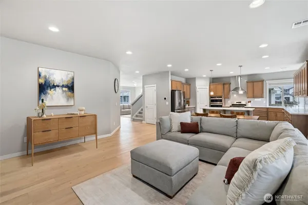 $699,950 | 16823 124th Ave Court East, Puyallup, WA 98374