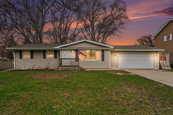 $329,900 | 7700 West 85th Avenue, Crown Point, IN 46307