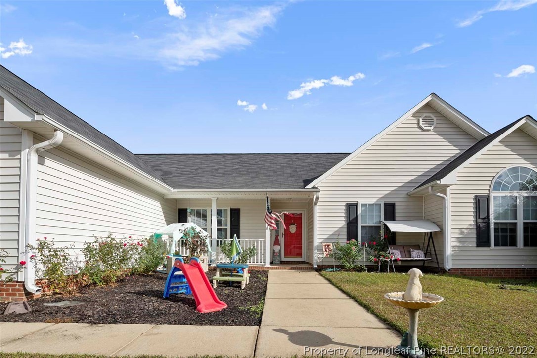 4425 Harborgate Road Hope Mills, NC 28348 - Photo 5 of 35 Gallery Image 5