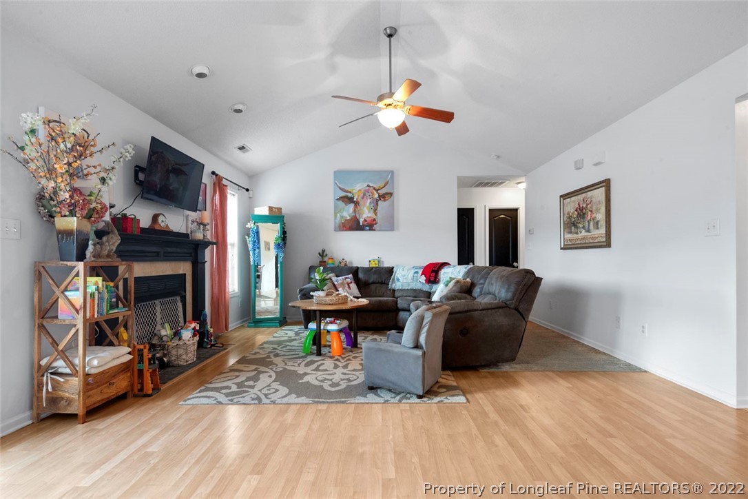 4425 Harborgate Road Hope Mills, NC 28348 - Photo 8 of 35 Gallery Image 8