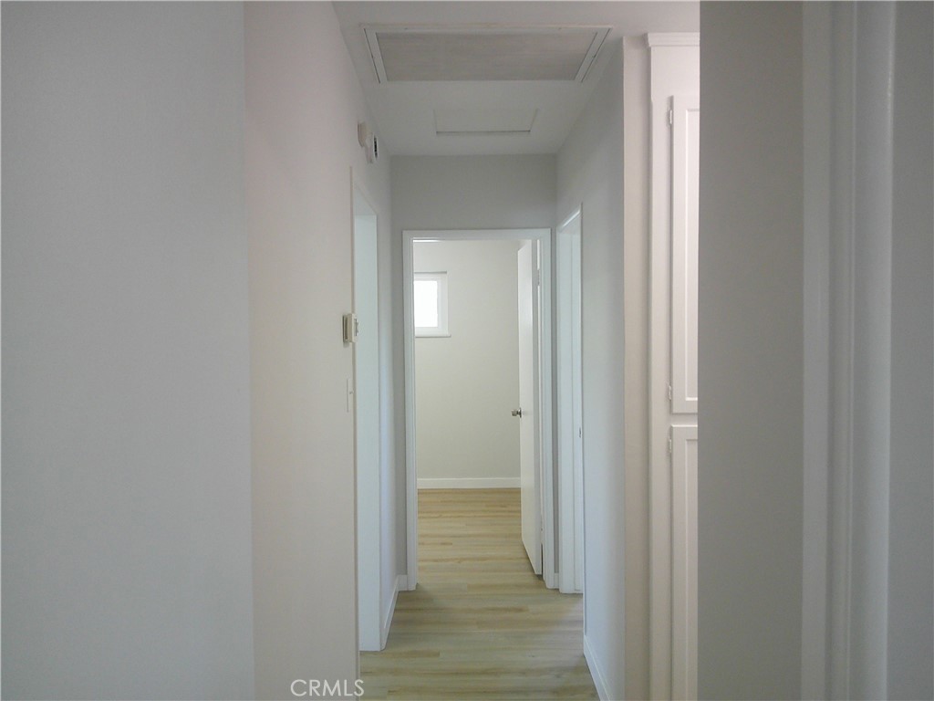 3170 Ronald Street Riverside, CA 92506 - Photo 23 of 40 hallway