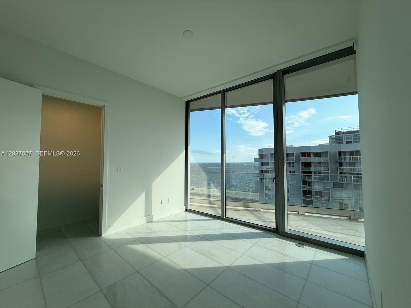 175 Southeast 25th Road, Unit 903 Miami, FL 33129 - Photo 20 of 36