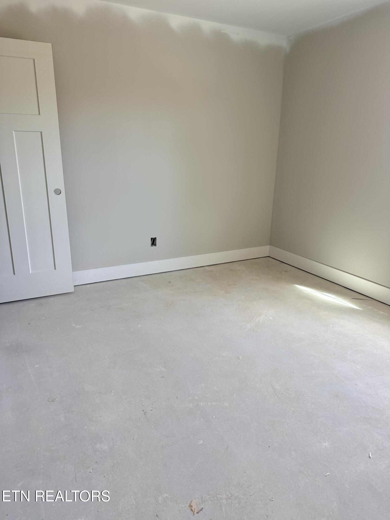 360 North Wright Road Alcoa, TN 37701 - Photo 5 of 8 Bedroom 2