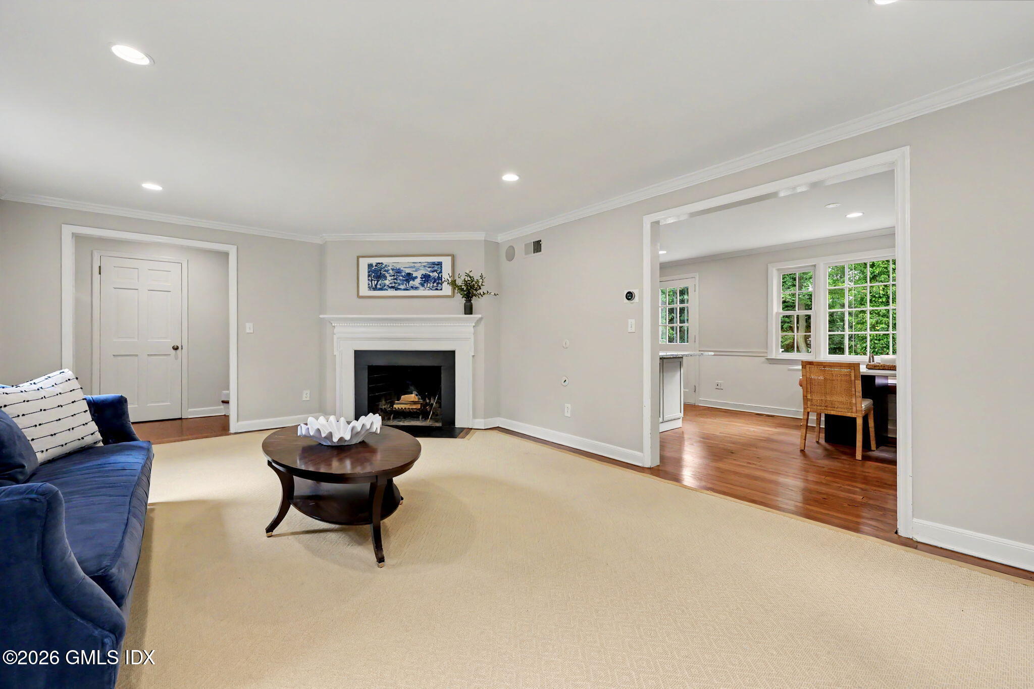 32 Welwyn Road Riverside, CT 06878 - Photo 3 of 23 Living Room