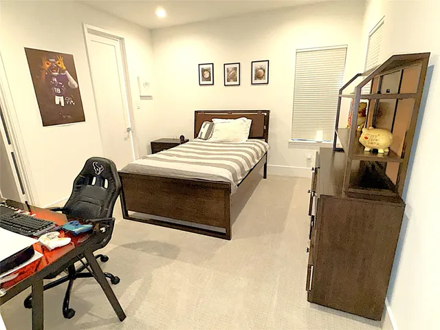 $1,675,000 | 3021 Blue Bonnet Boulevard, Houston, TX 77025