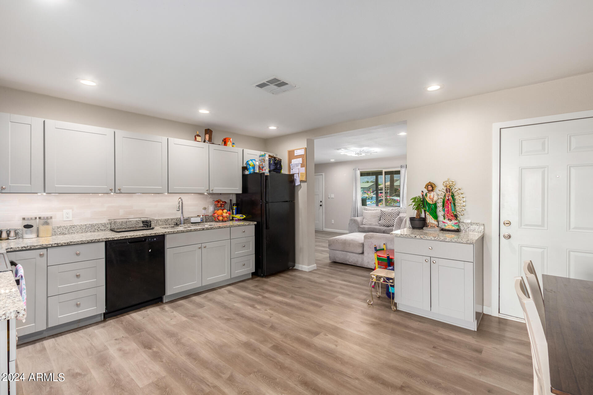 320 West Darrow Street Phoenix, AZ 85041 - Photo 12 of 28 12-Darrow