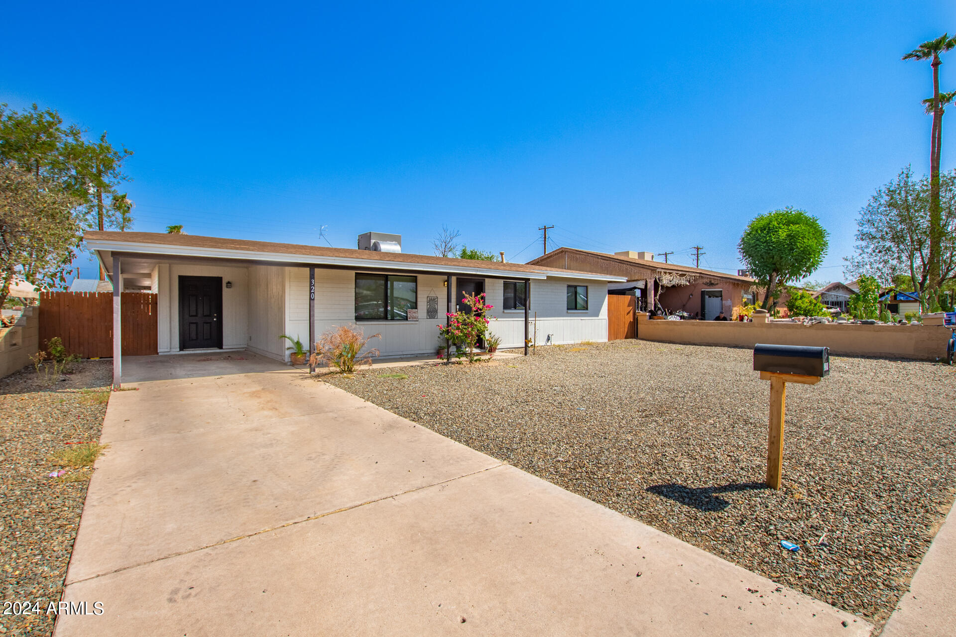 320 West Darrow Street Phoenix, AZ 85041 - Photo 2 of 28 02-Darrow