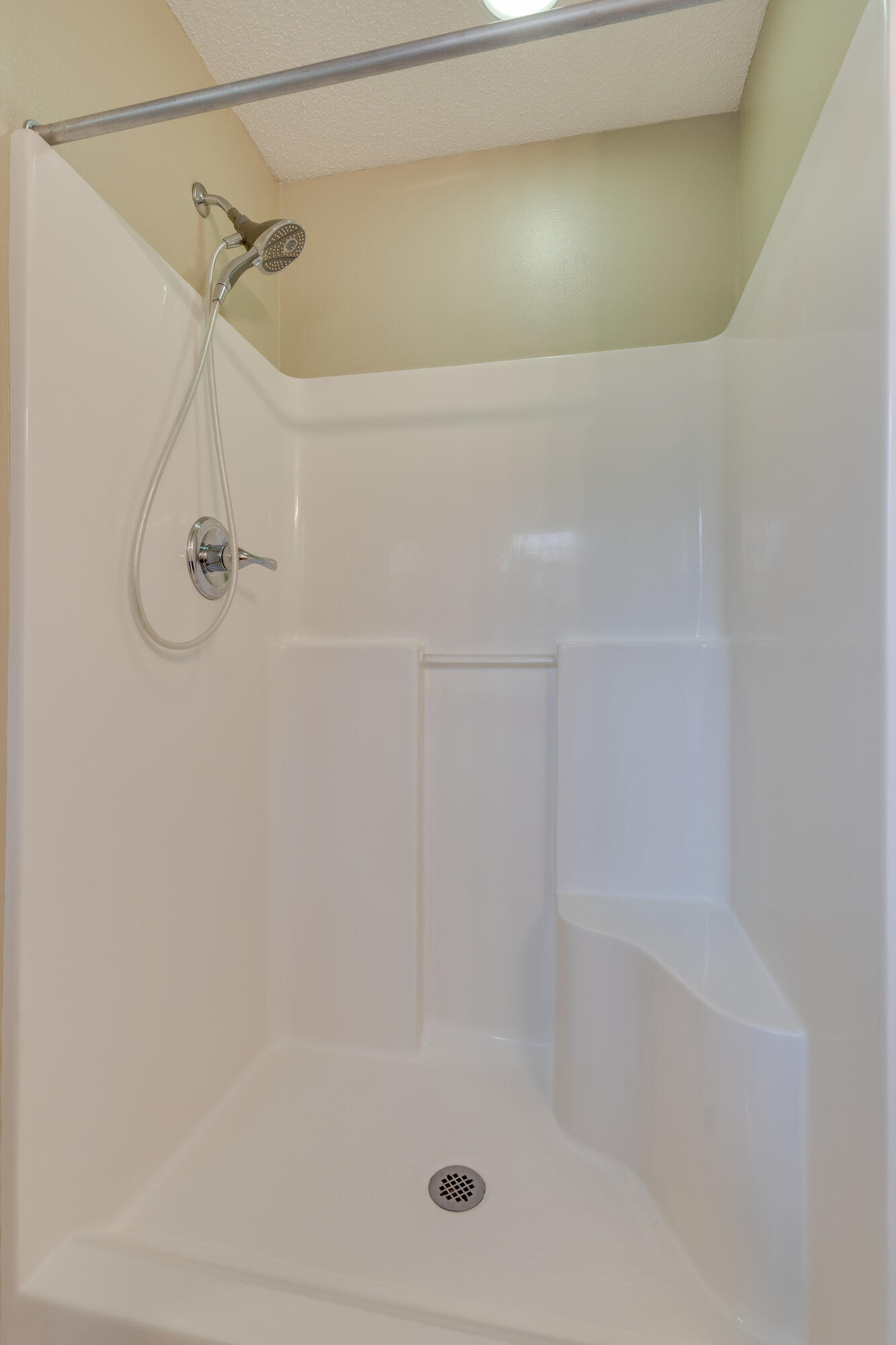315 Dahlquist Drive Crestview, FL 32539 - Photo 21 of 32 a bathroom with a shower