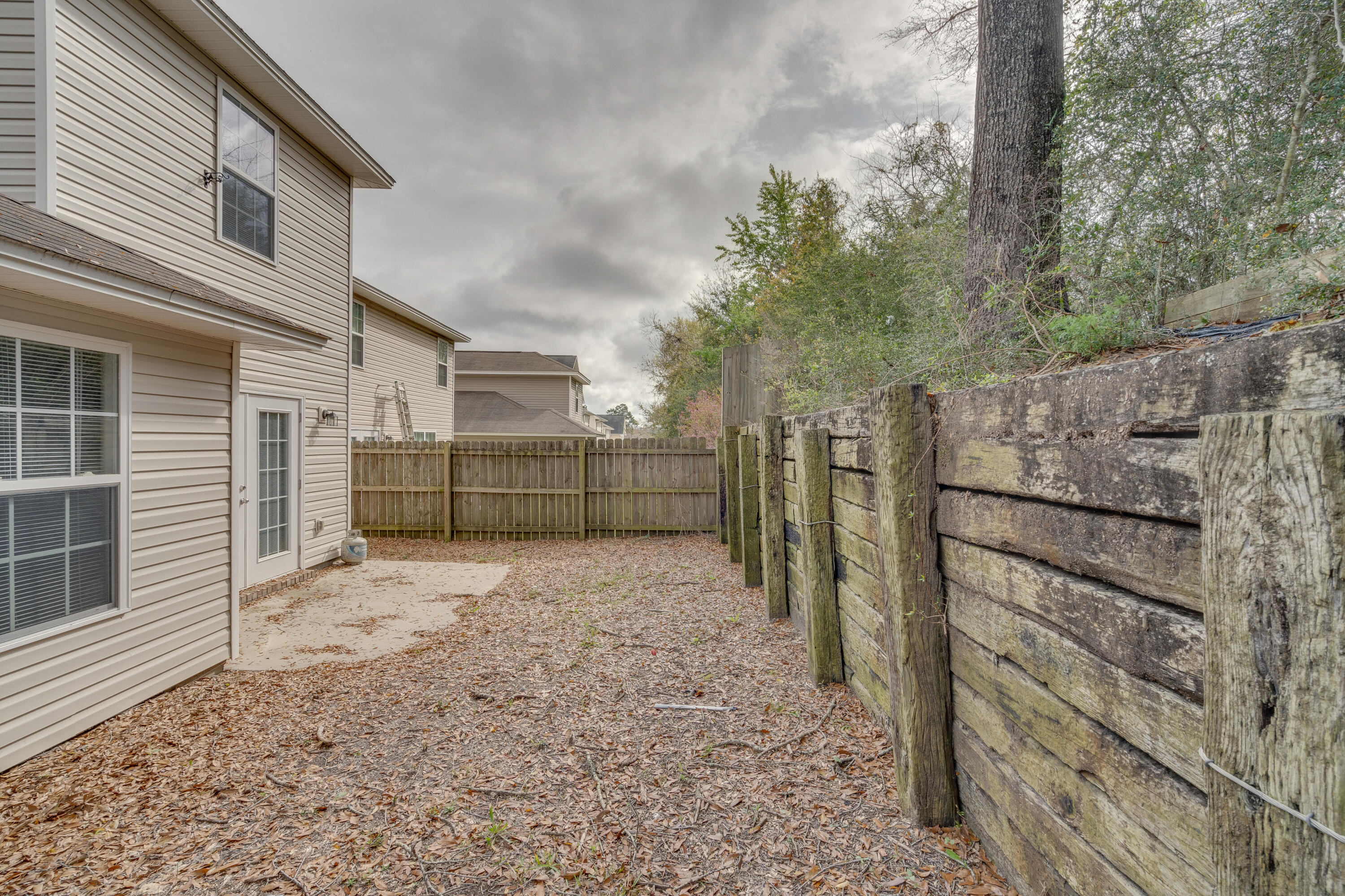 315 Dahlquist Drive Crestview, FL 32539 - Photo 31 of 32 a view of a backyard