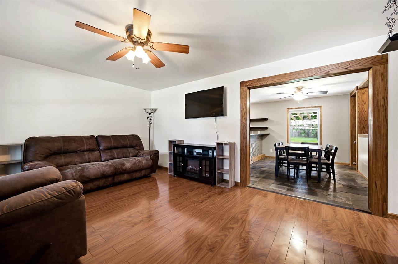 331 Blackberry Avenue Riverside, IA 52327 - Photo 5 of 39 Gallery Image 5