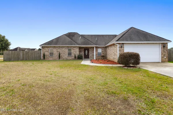 $288,000 | 49 Apache Drive, Picayune, MS 39466
