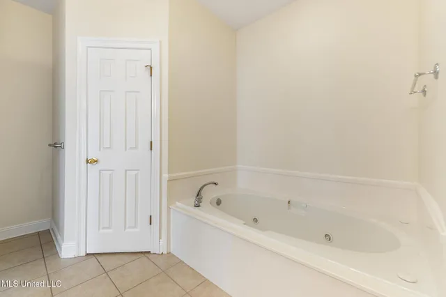 $288,000 | 49 Apache Drive, Picayune, MS 39466