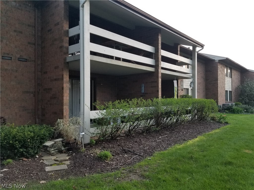 1265 Lost Nation Road, Unit 20 Willoughby, OH 44094 - Photo 5 of 17