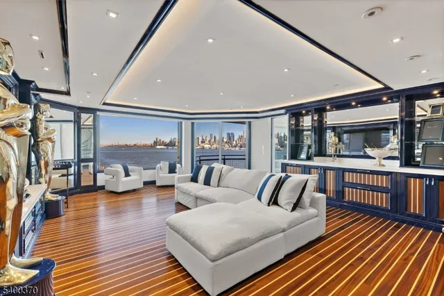 $6,500,000 | 600 Harbor Boulevard, Unit 1079, Weehawken, NJ 07086