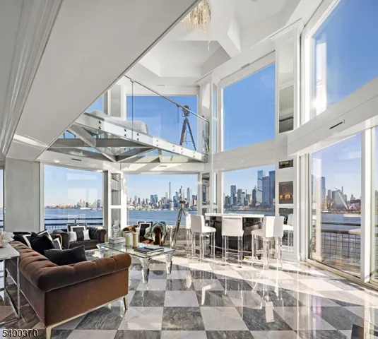 $6,500,000 | 600 Harbor Boulevard, Unit 1079, Weehawken, NJ 07086