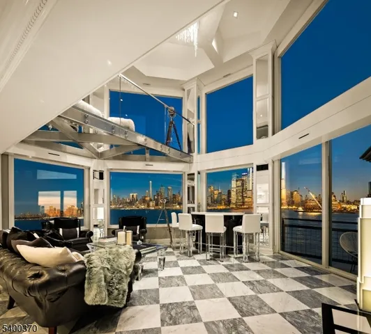 $6,500,000 | 600 Harbor Boulevard, Unit 1079, Weehawken, NJ 07086