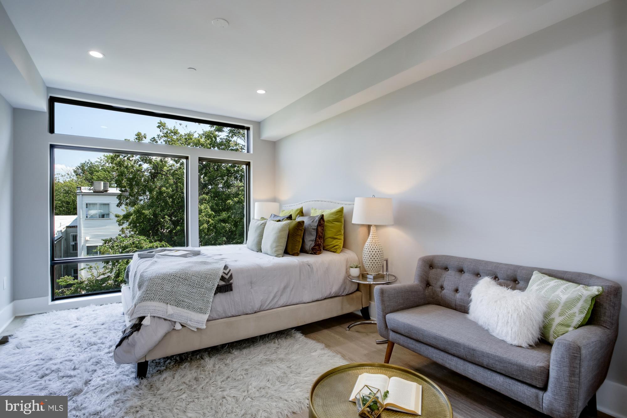 1615 6th Street Northwest, Unit 2 Washington, DC 20001 - Photo 13 of 25 HUGE owner's suite