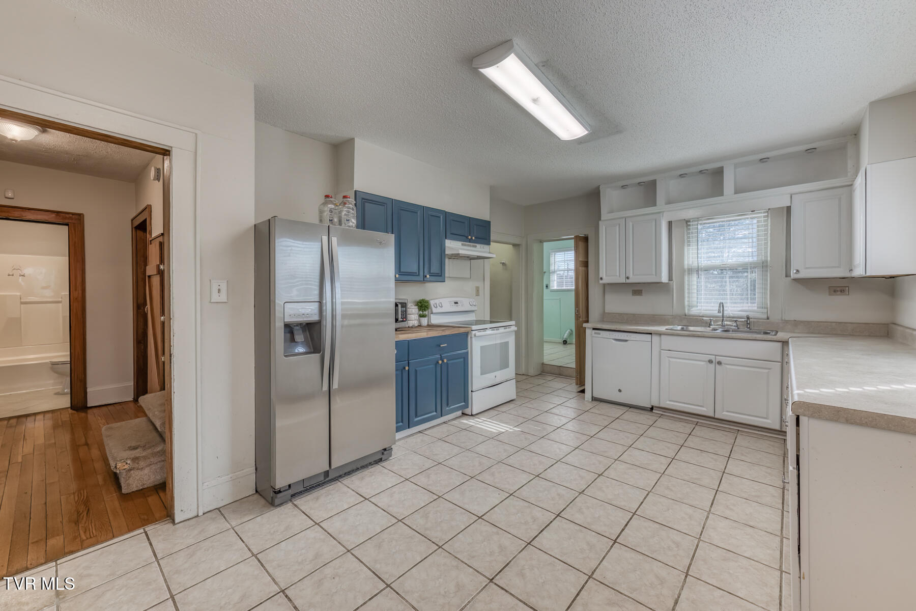 209 Crossway Road Bristol, VA 24201 - Photo 22 of 47 209 Crossway Rd-10