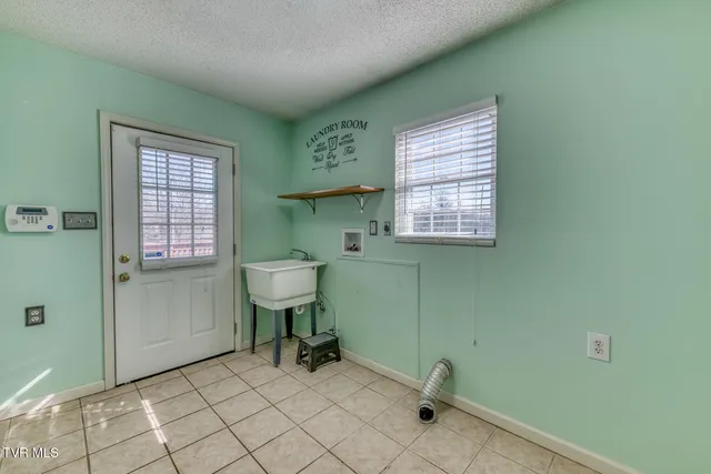 $189,000 | 209 Crossway Road, Bristol, VA 24201