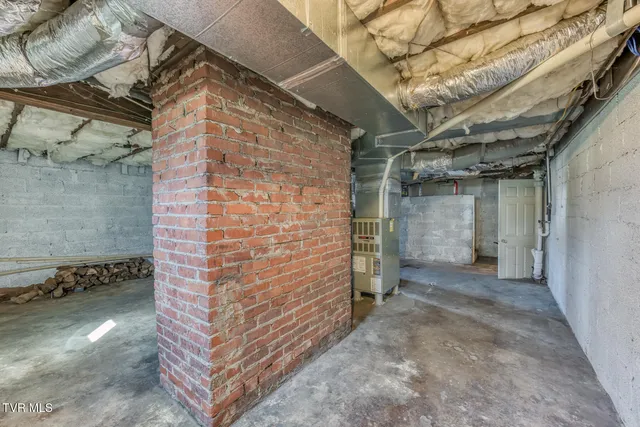 $189,000 | 209 Crossway Road, Bristol, VA 24201