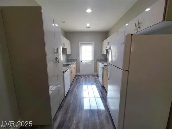 $1,250 | 1370 Ogallala Street, Unit 2, Pahrump, NV 89048