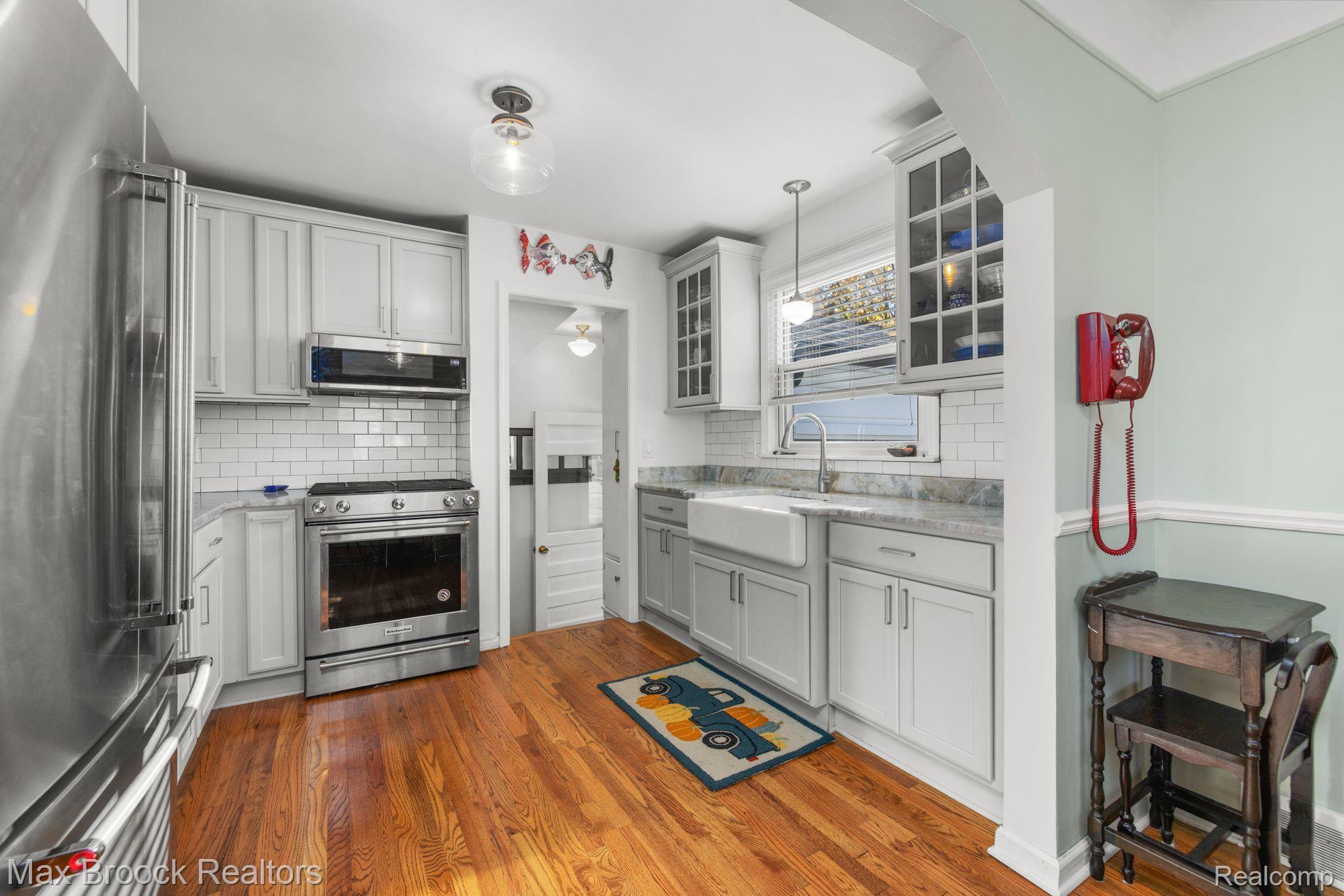3604 Durham Road Royal Oak, MI 48073 - Photo 7 of 26 Gallery Image 7