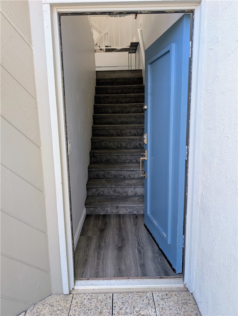 3554 Sunset Lane Oxnard, CA 93035 - Photo 18 of 29 Entry Door