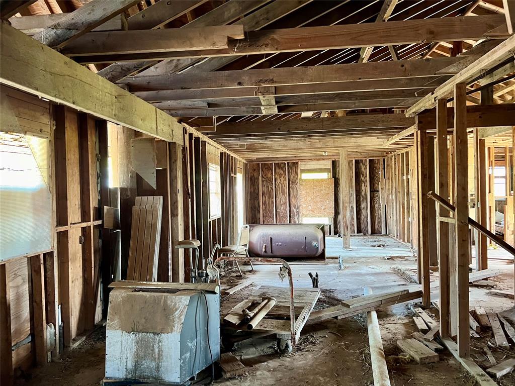 9315 Highway 79 Wichita Falls, TX 76310 - Photo 15 of 29 Misc room with a wealth of natural light