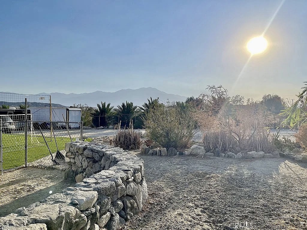 73315 Helms Road Desert Hot Springs, CA 92241 - Photo 30 of 34