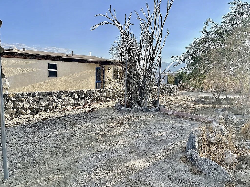 73315 Helms Road Desert Hot Springs, CA 92241 - Photo 32 of 34