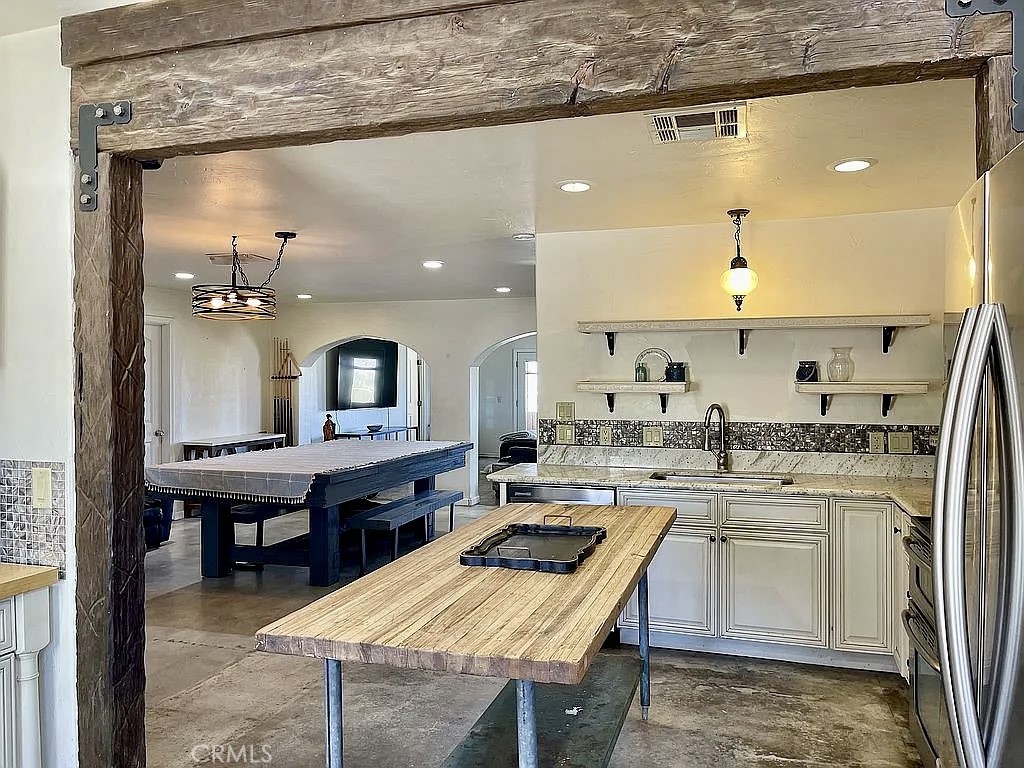 73315 Helms Road Desert Hot Springs, CA 92241 - Photo 5 of 34