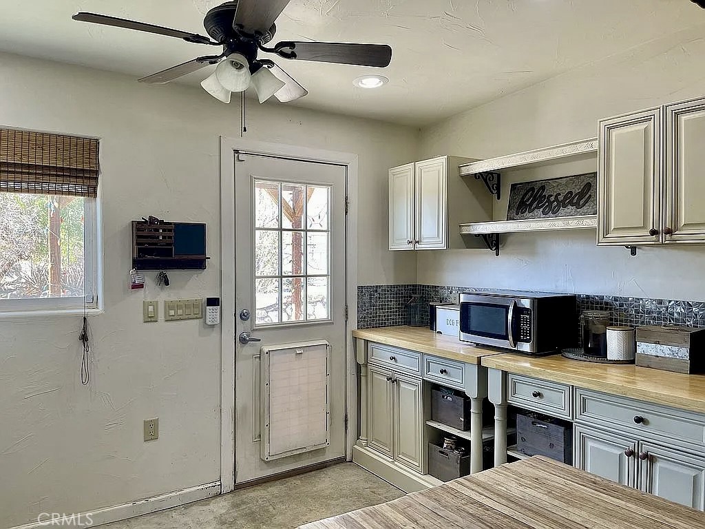 73315 Helms Road Desert Hot Springs, CA 92241 - Photo 7 of 34