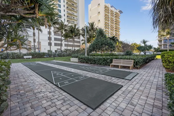 $4,900 | 3400 North Ocean Drive, Unit 408, Singer Island, FL 33404