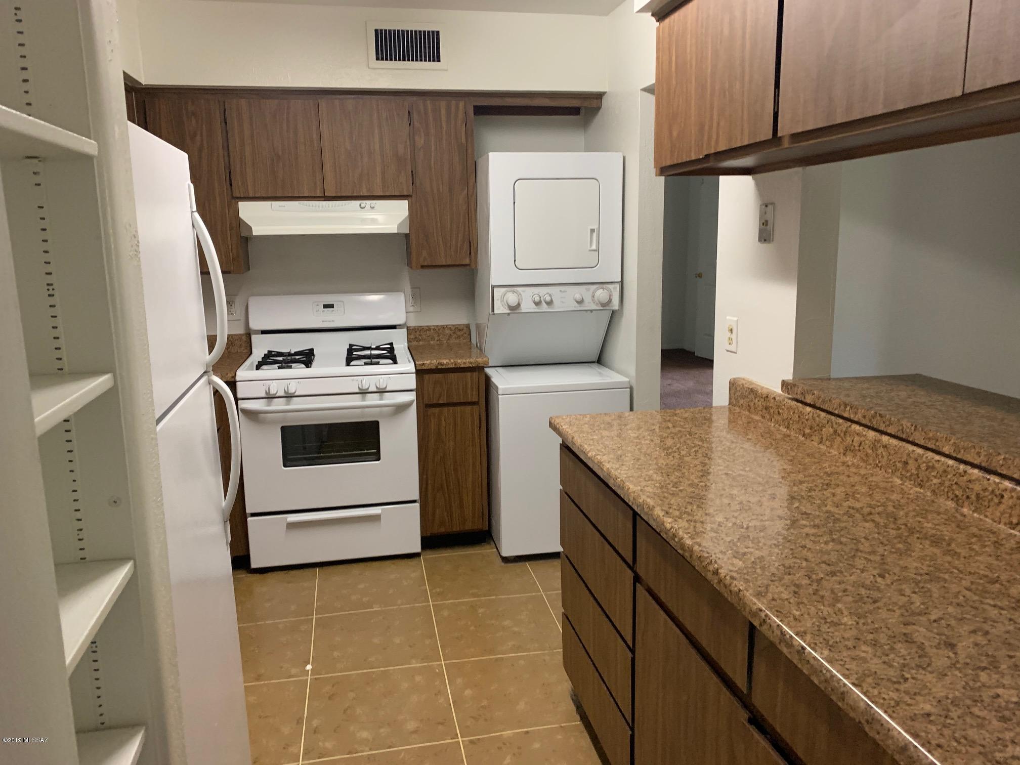 3750 North Country Club Road, Unit 33 Tucson, AZ 85716 - Photo 8 of 20