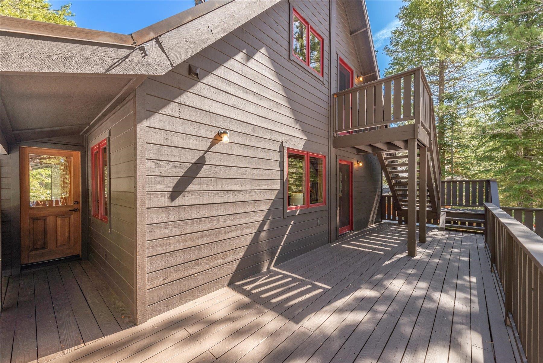 11682 Chalet Road Truckee, CA 96161 - Photo 7 of 21 Gallery Image 7
