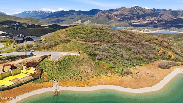 $1,525,000 | 2015 East Paddleboard Way, Kamas, UT 84036