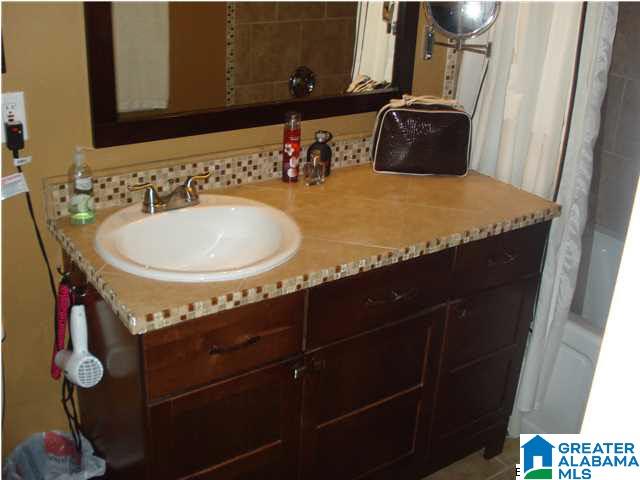 443 4th Street Pleasant Grove, AL 35127 - Photo 7 of 31