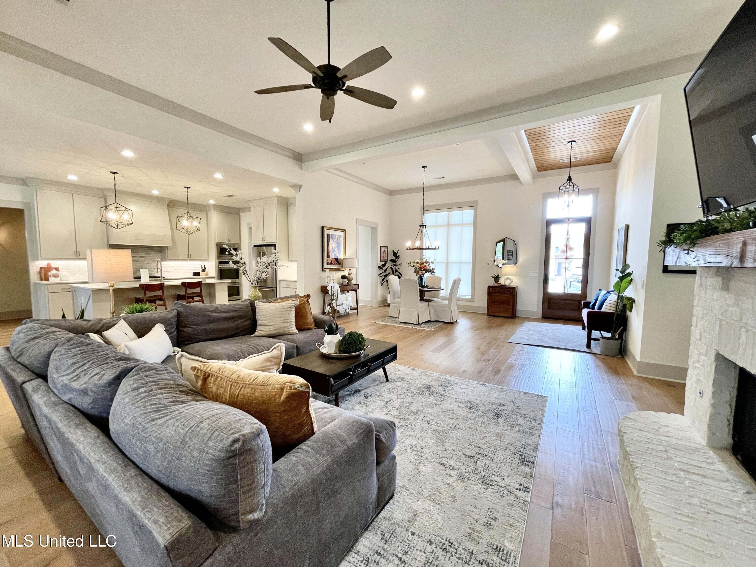 210 South Woodcreek Road Madison, MS 39110 - Photo 20 of 87 IMG_9157