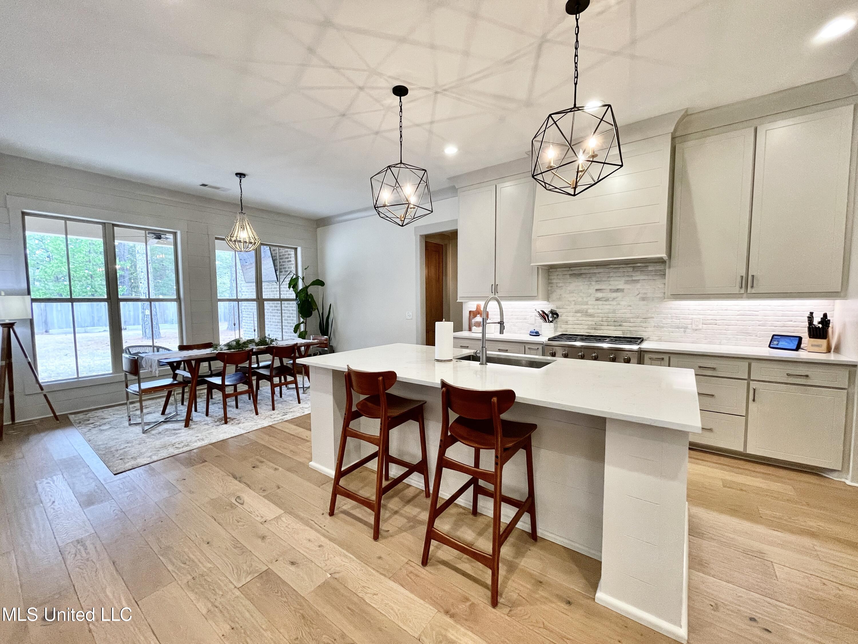 210 South Woodcreek Road Madison, MS 39110 - Photo 29 of 87 IMG_9161