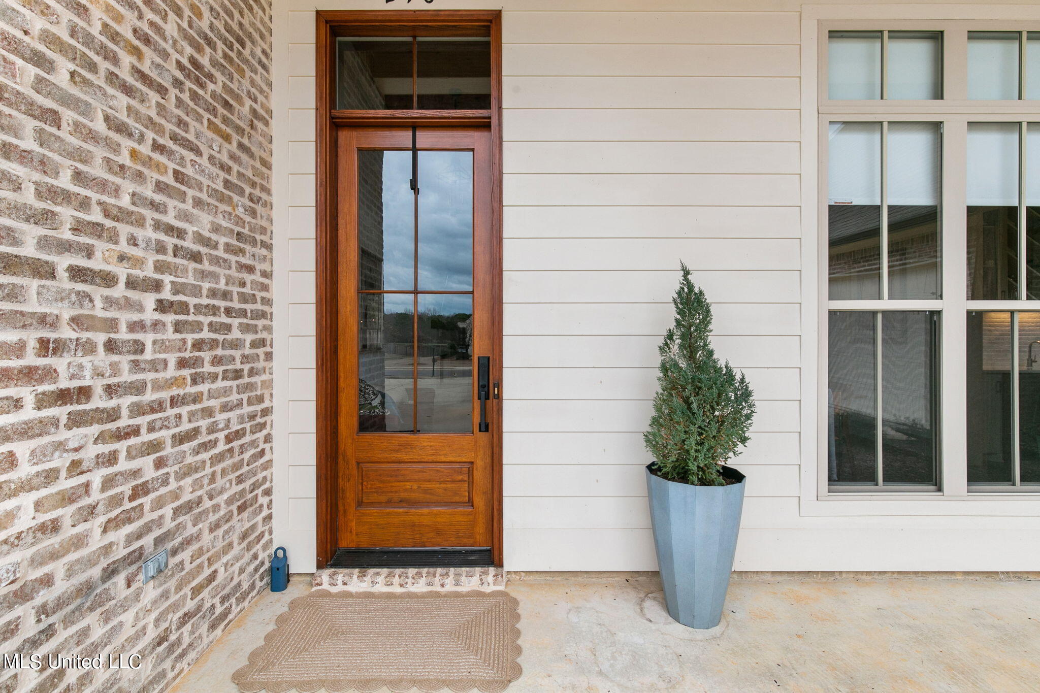 11-web-or-mls-210 S Woodcreek-11