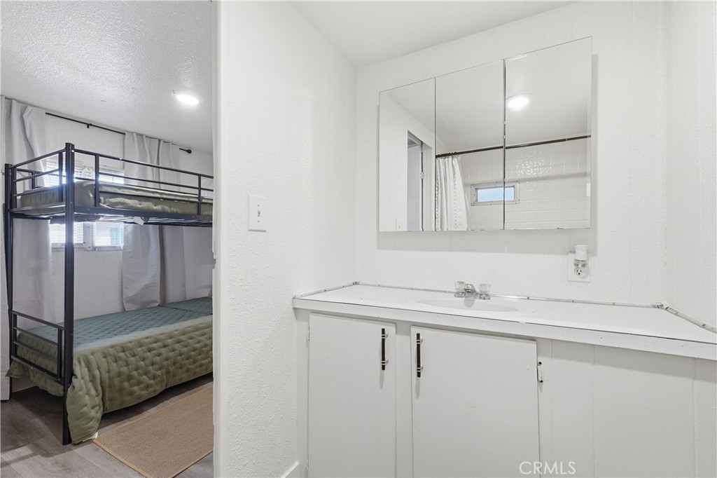 5000 Pierce Road, Unit 5 Bakersfield, CA 93308 - Photo 18 of 25