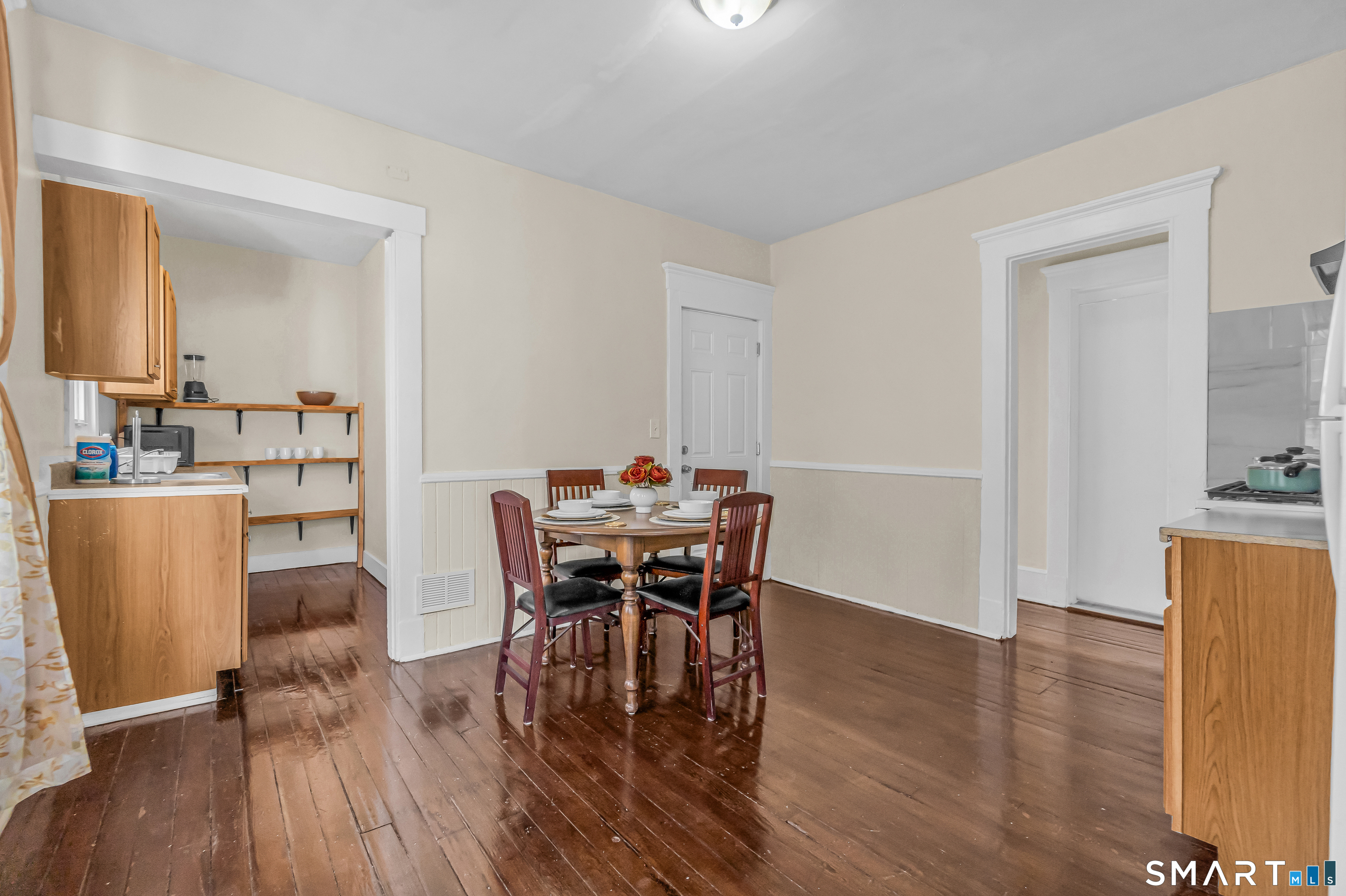 766 George Street New Haven, CT 06511 - Photo 11 of 23 a view of a dining room with furniture and wooden floor