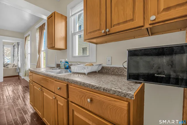 $1,950 | 766 George Street, New Haven, CT 06511