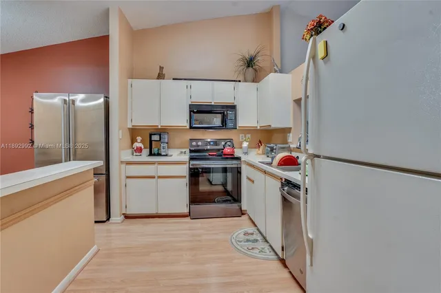 $384,900 | 7641 Northwest 99th Avenue, Tamarac, FL 33321